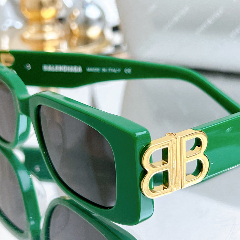 Balenciaga Dynasty Rectangle Sunglasses In Green    bb0096 - PerfectKickZ