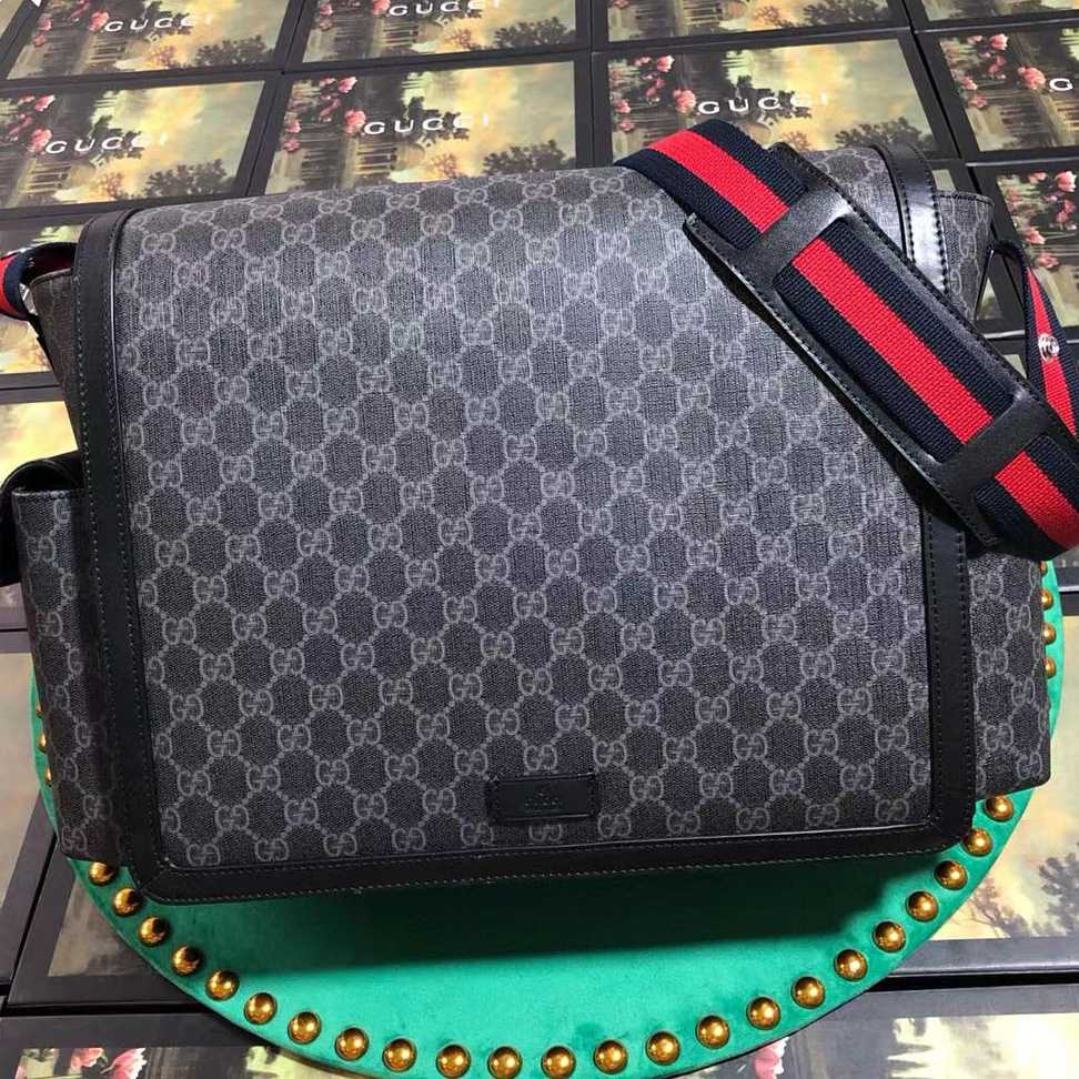 Gucci GG Supreme Diaper Bag(44-28-14cm) - PerfectKickZ