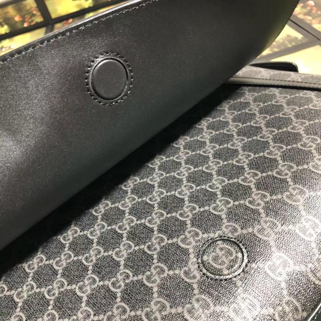 Gucci GG Supreme Diaper Bag(44-28-14cm) - 