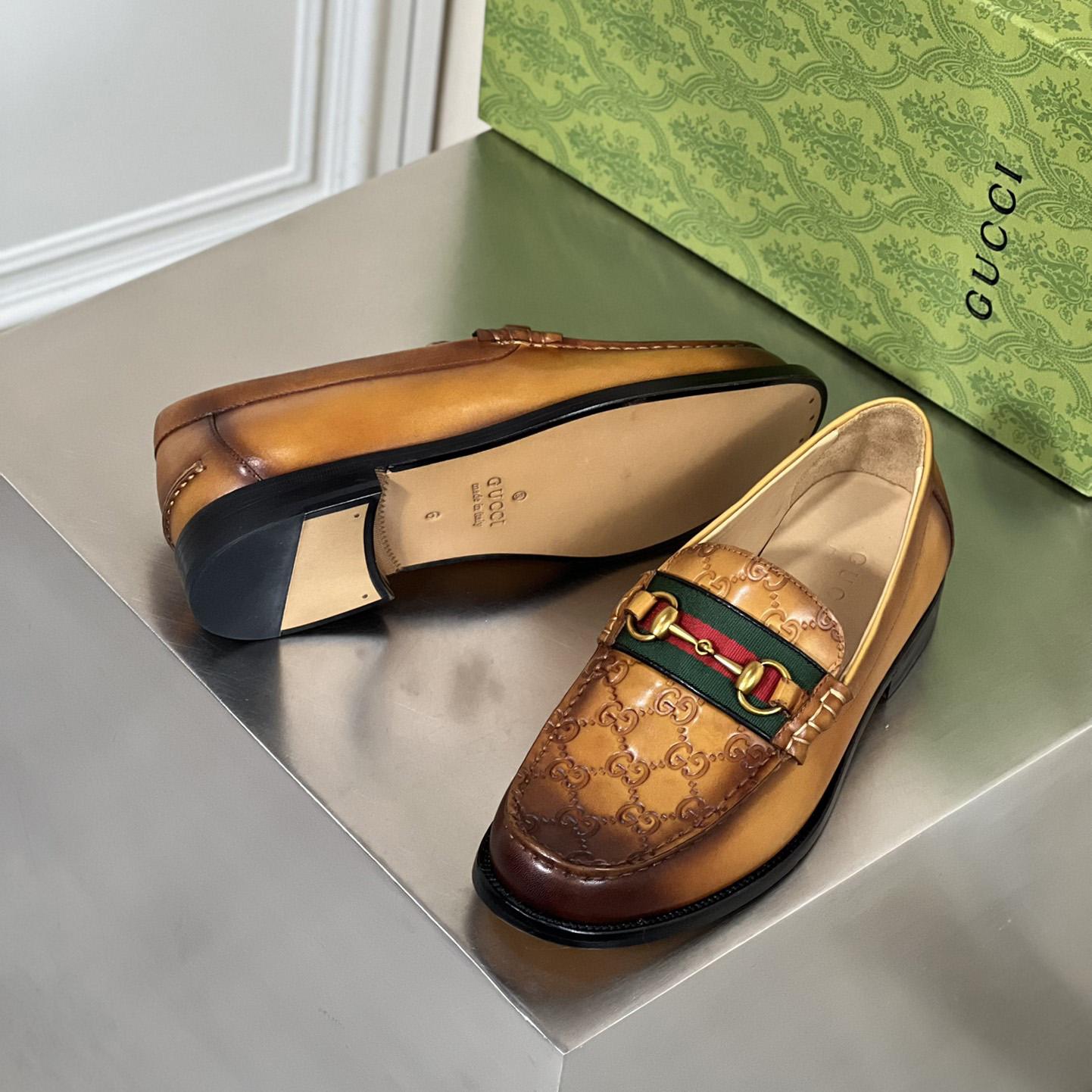Gucci Men's Loafer With Horsebit - 