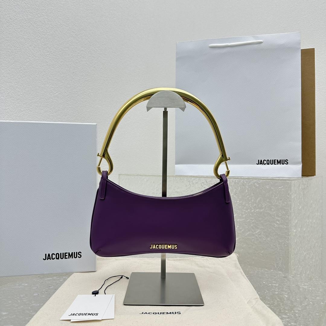 Jacquemus Le Bisou Mousqueton Carabiner Strap Shoulder Bag - 