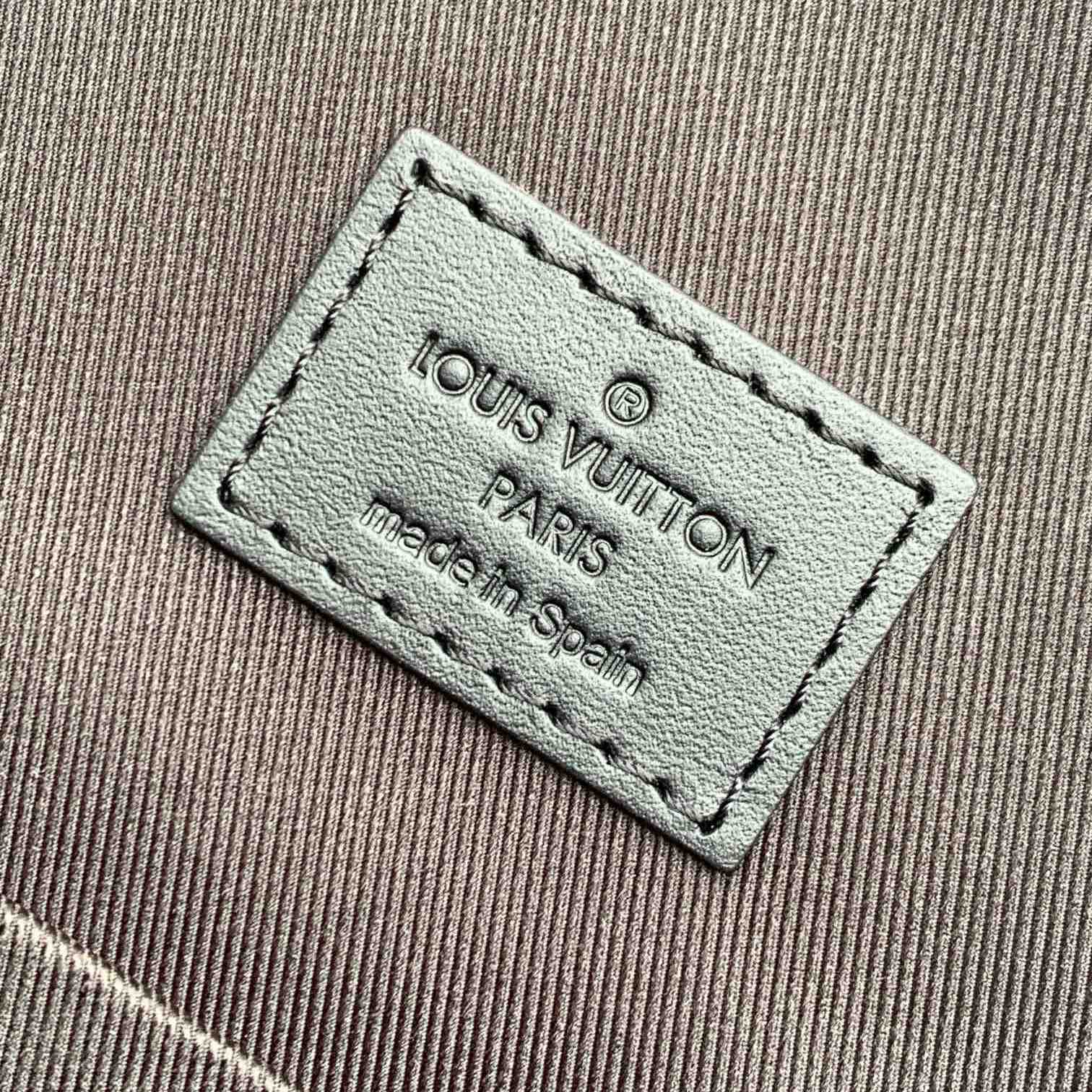 Louis Vuitton Archy Messenger MM(35x24x8CM)   M46328 - PerfectKickZ