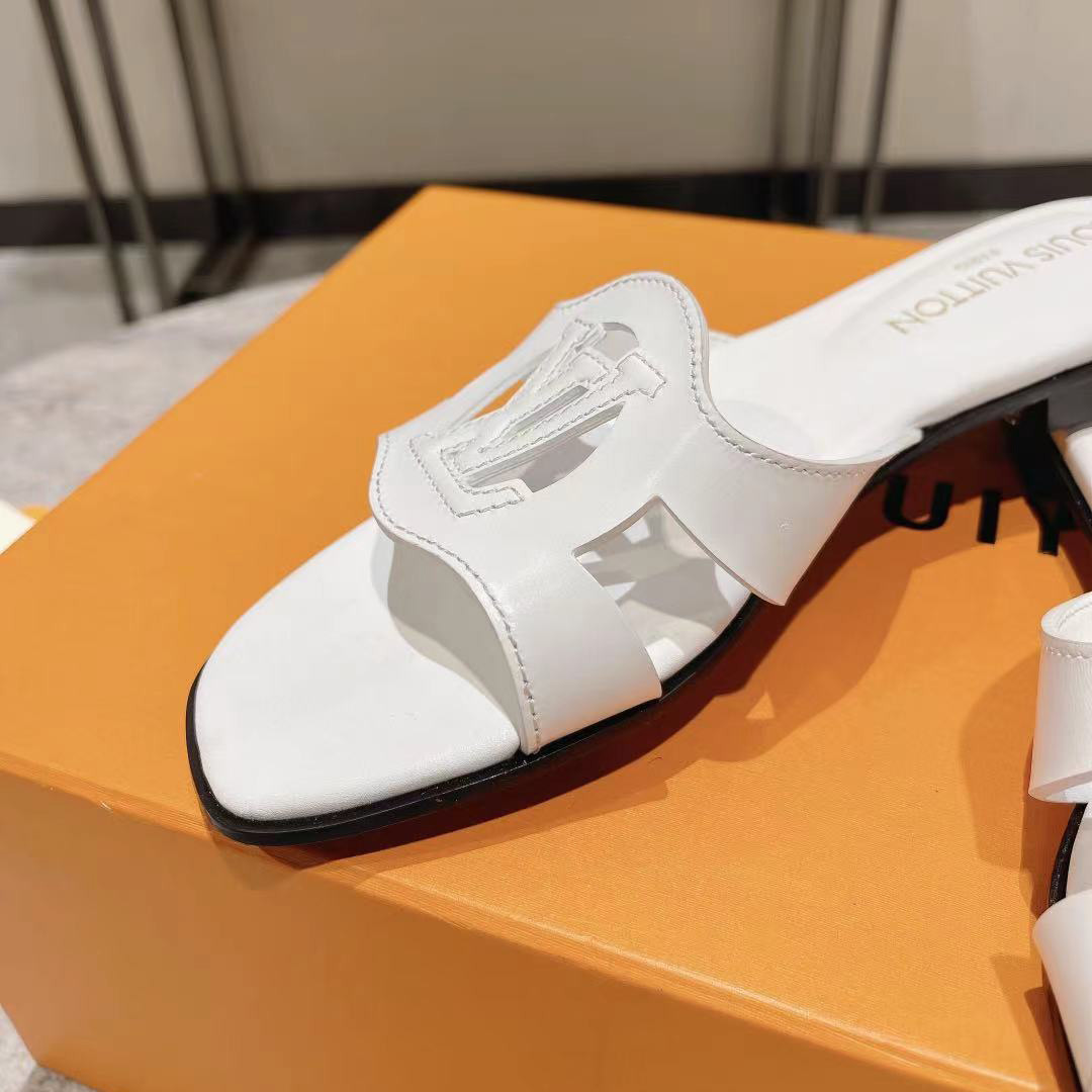 Louis Vuitton LV Isola Flat Mule   1ABOZK - PerfectKickZ