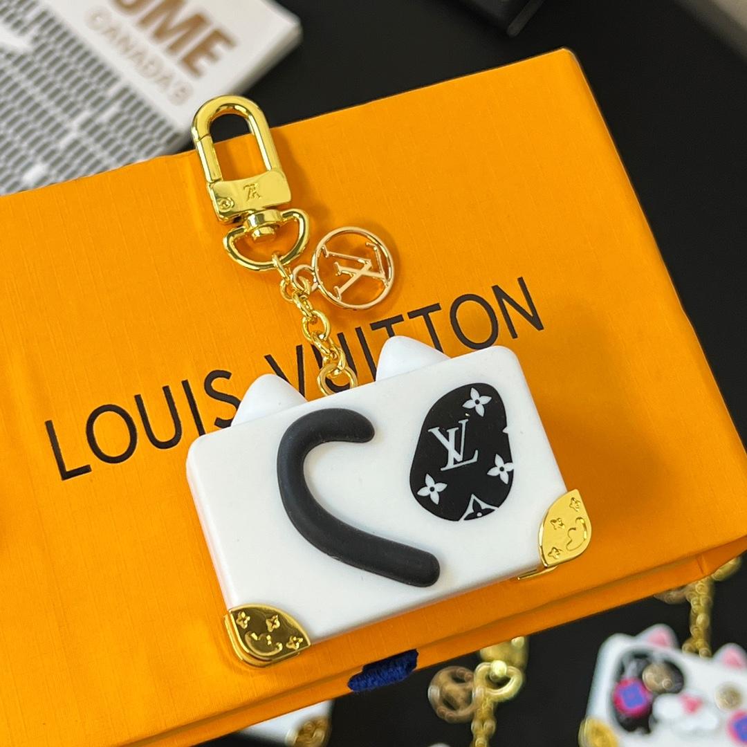 Louis Vuitton Catrunk Keyring   M00825 - PerfectKickZ