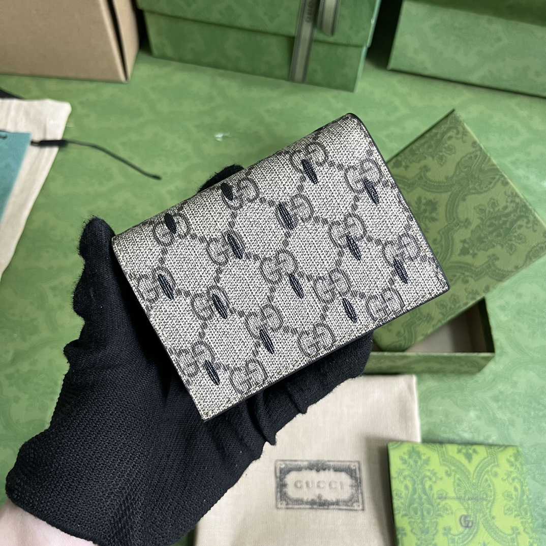 Gucci Card Case Wallet With Double G Strawberry - 
