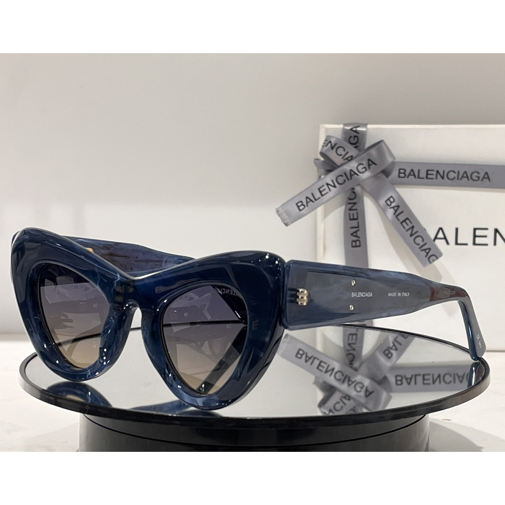 Balenciaga Cat-eye Logo-print Sunglasses    BB0204S - PerfectKickZ
