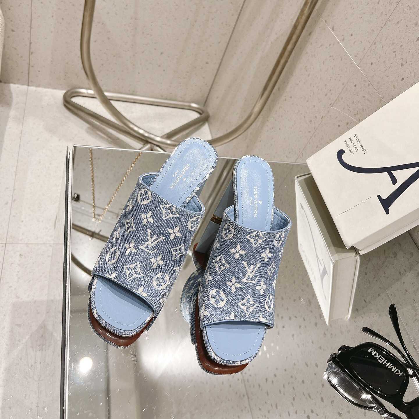 Louis Vuitton Silhouette Mule   1AAZUG - PerfectKickZ
