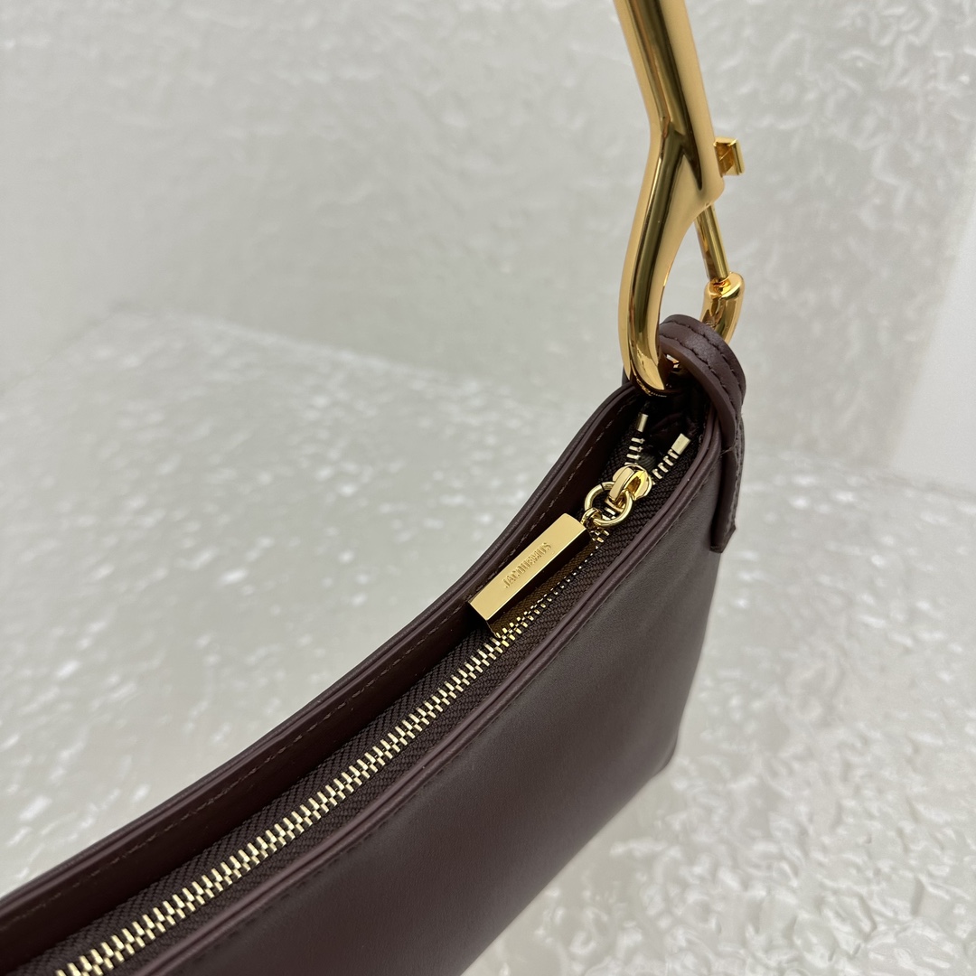 Jacquemus Le Bisou Mousqueton Carabiner Strap Shoulder Bag - PerfectKickZ