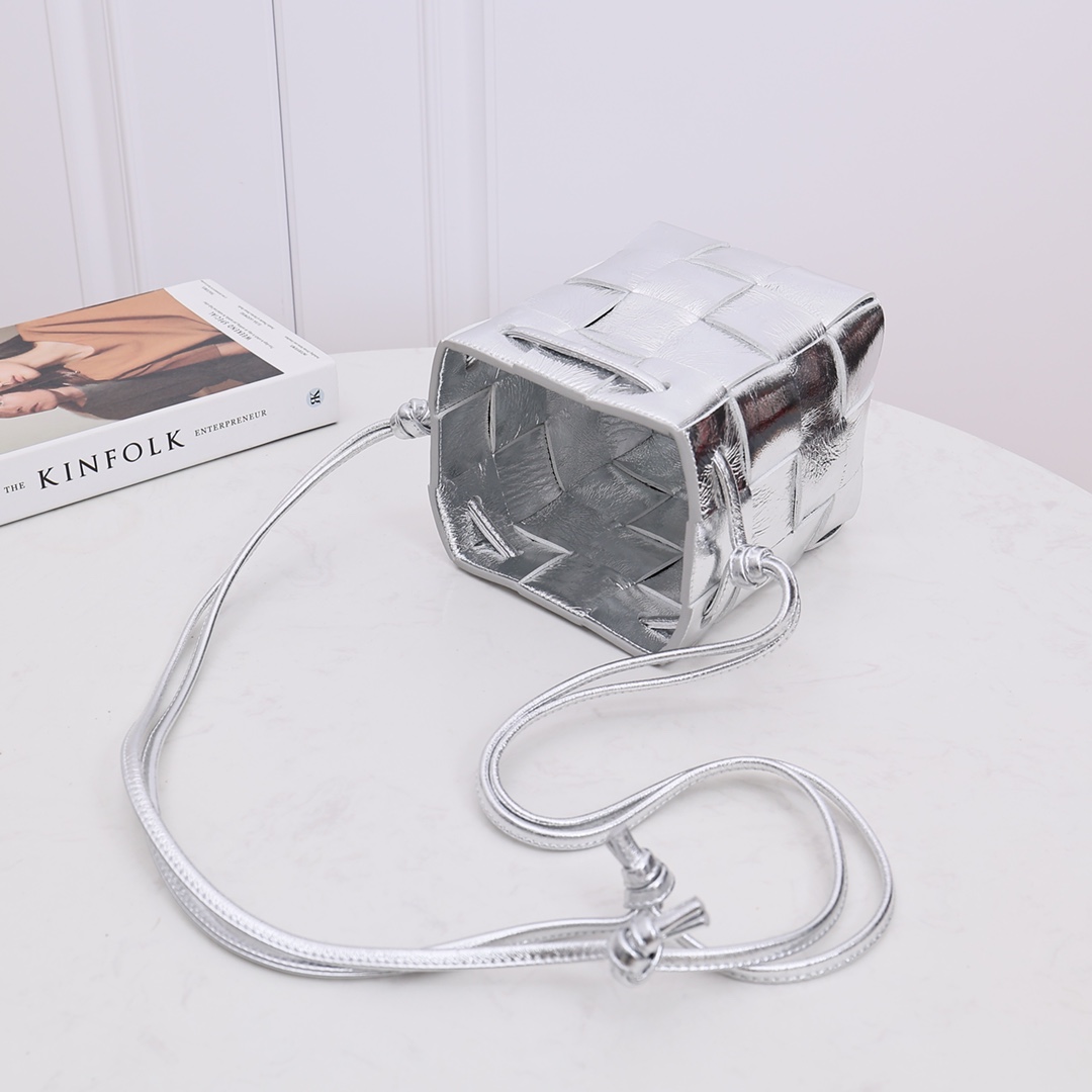 Bottega Veneta Small Cassette Cross-Body Bucket - PerfectKickZ