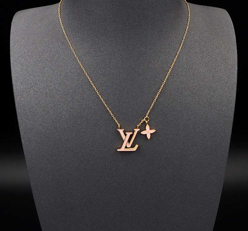 Louis Vuitton LV Iconic Enamel Necklace    M01215 - PerfectKickZ