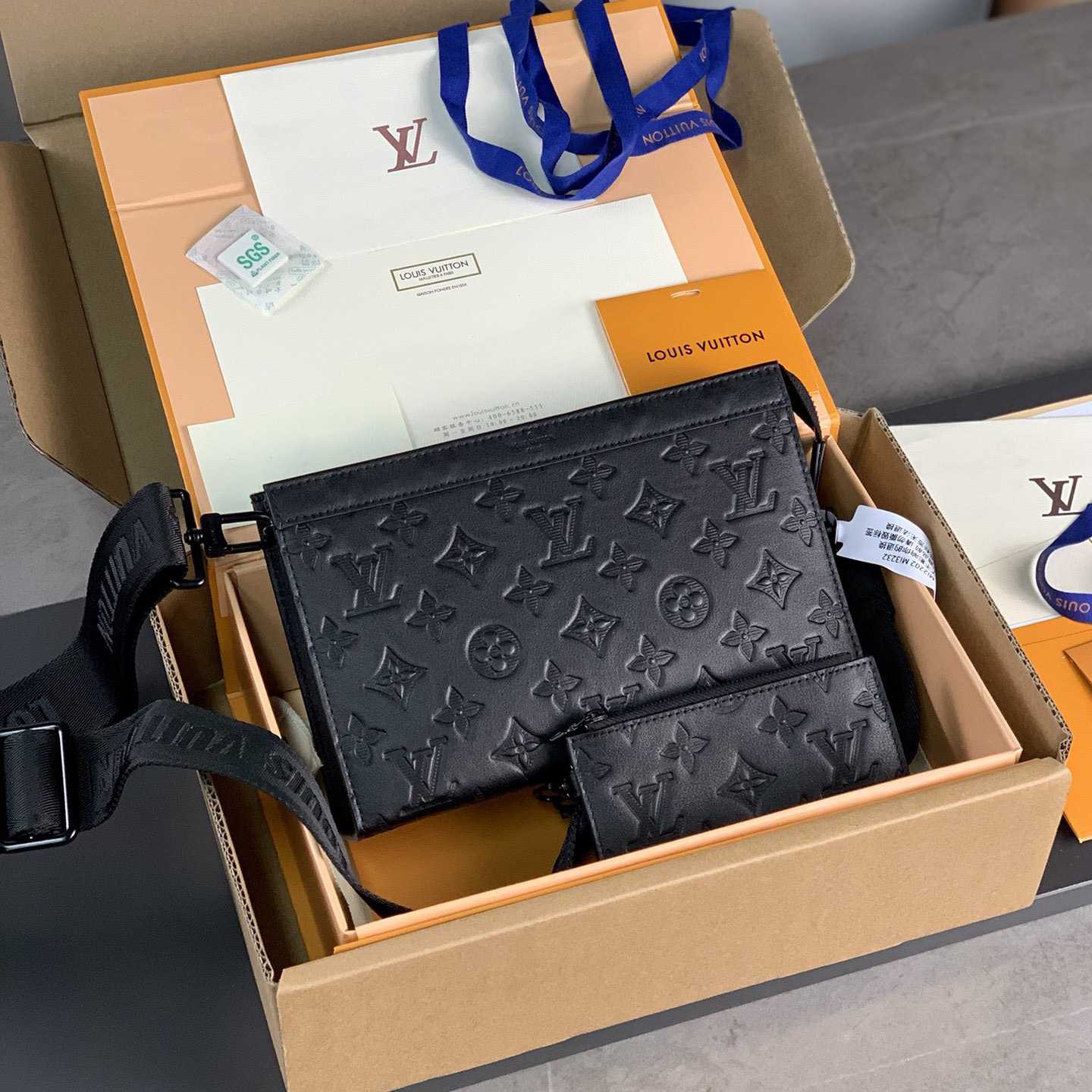 Louis Vuitton Gaston Wearable Wallet(18.5 x 11 x 6.5cm)M81115  - PerfectKickZ