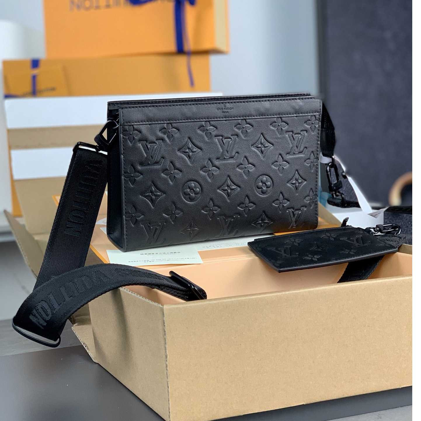 Louis Vuitton Gaston Wearable Wallet(18.5 x 11 x 6.5cm)M81115  - PerfectKickZ
