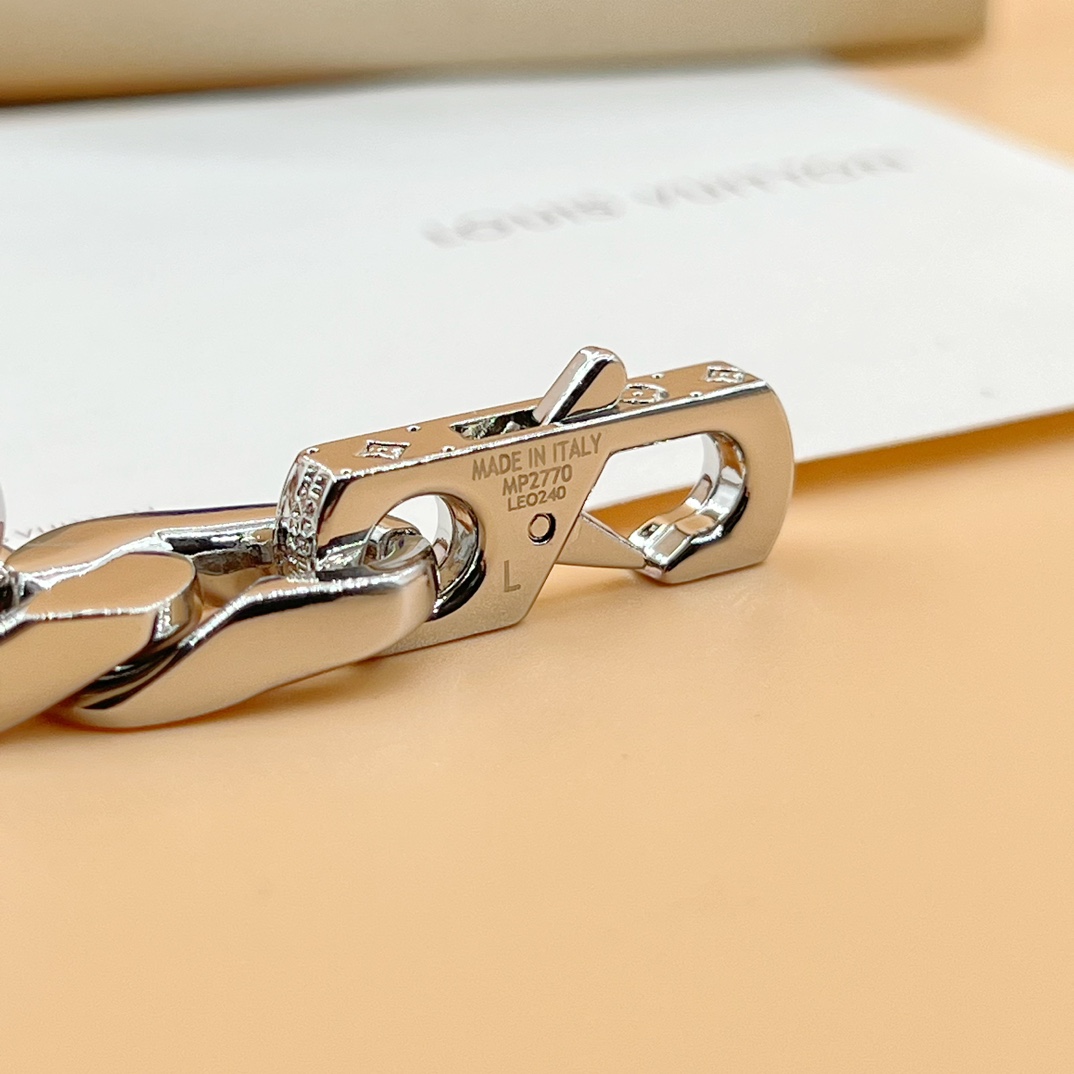 Louis Vuitton Monogram Chain Bracelet   M00855 - PerfectKickZ