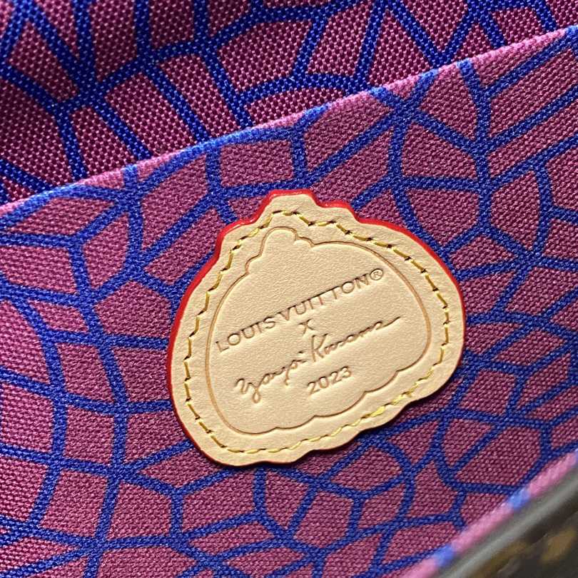 Louis Vuitton LV x YK Félicie Pochette (21 x 12 x 3 cm)   M82108 - PerfectKickZ