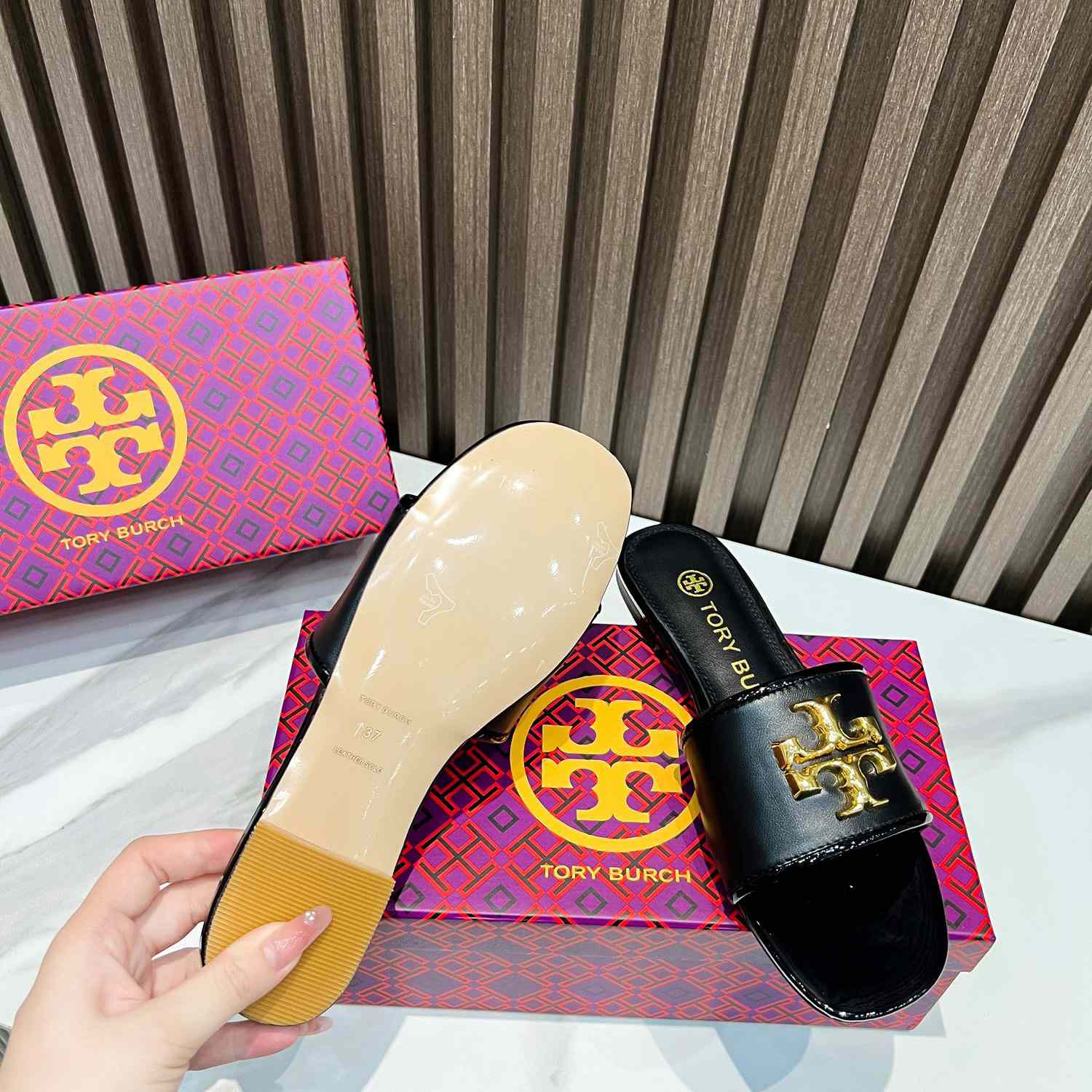 Tory Burch Eleanor Slide - PerfectKickZ