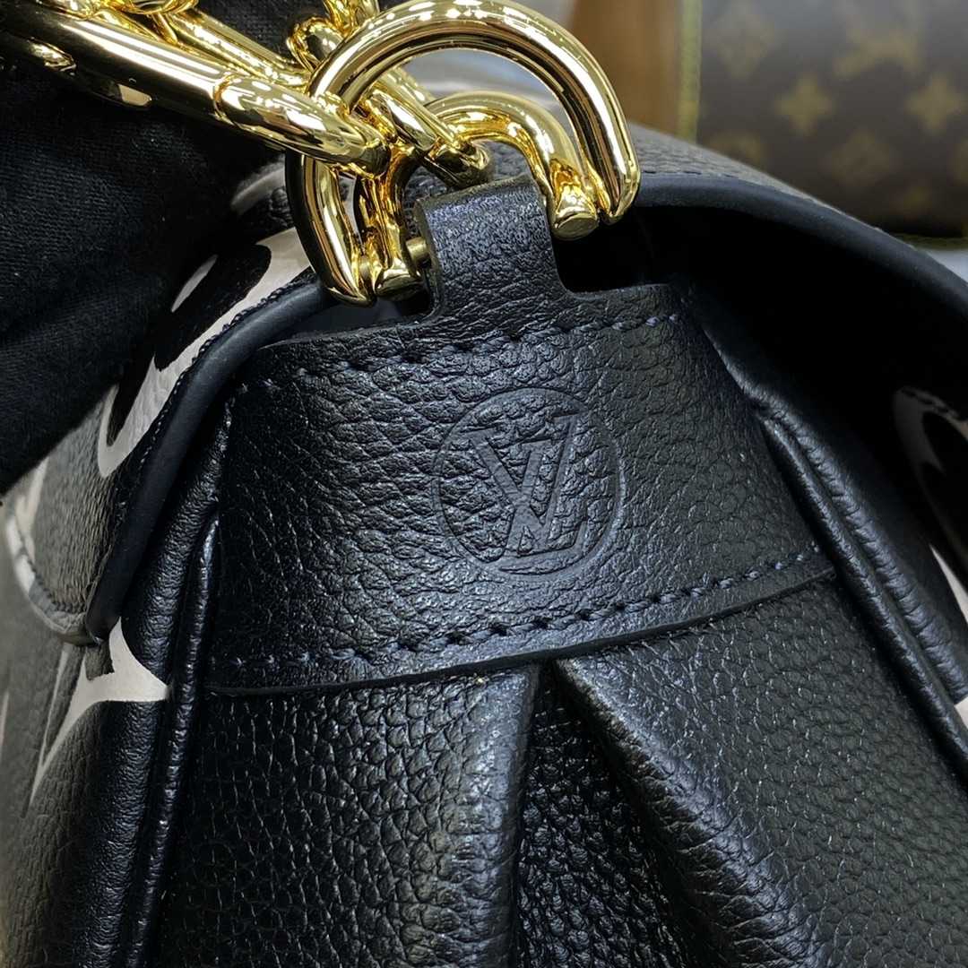 Louis Vuitton Favorite(24 x 14 x 9cm)    M45859 - PerfectKickZ