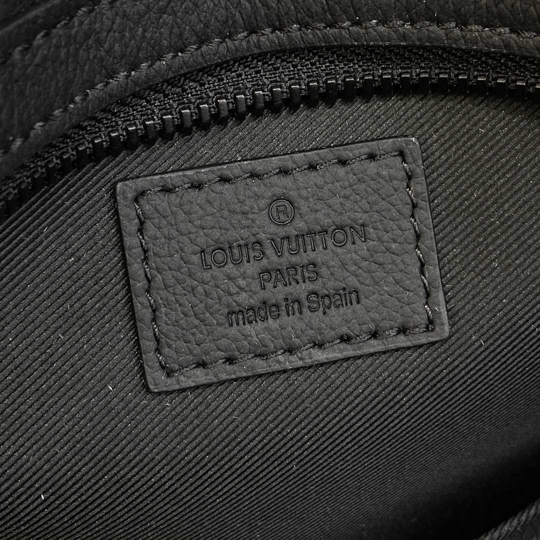 Louis Vuitton Discovery Backpack (29*38*20cm)    M46553 - PerfectKickZ