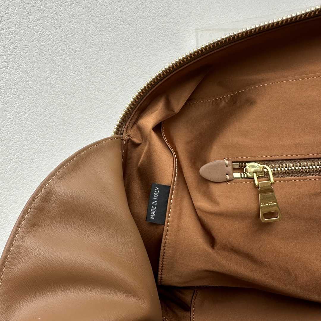 Miu Miu Leather Top-handle Bag - PerfectKickZ