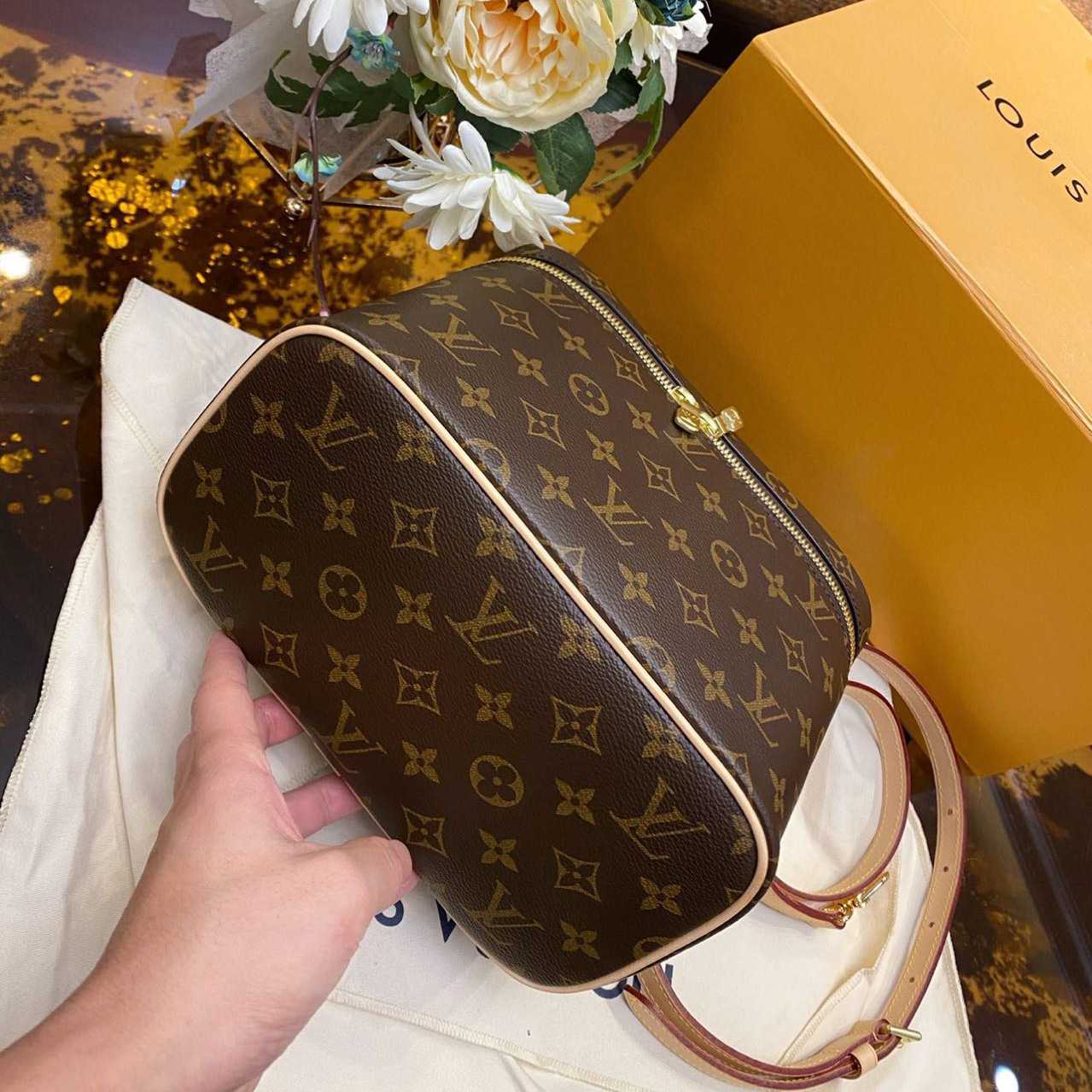 Louis Vuitton Nice BB Toiletry Pouch(24-14-17cm)  M42265 - PerfectKickZ