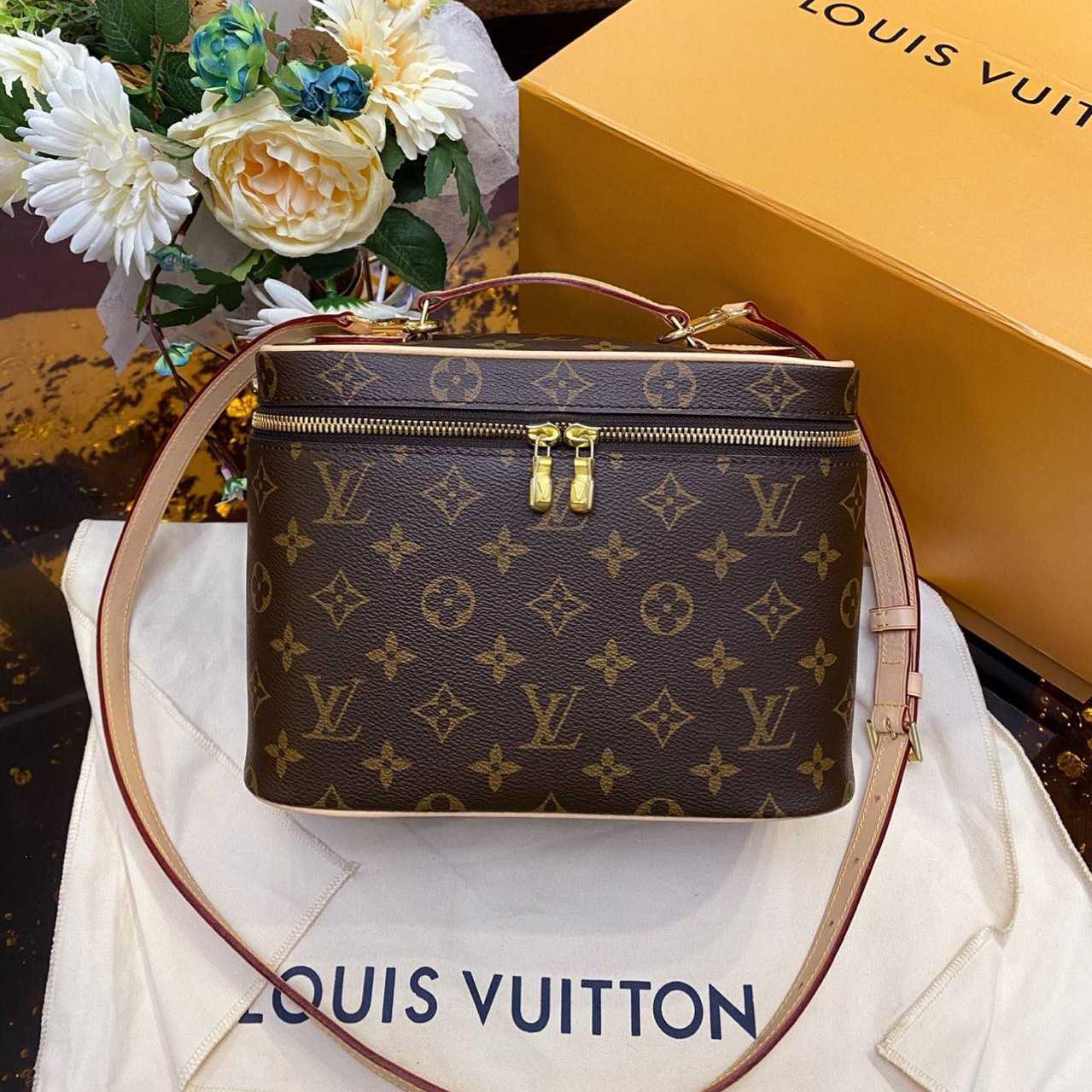 Louis Vuitton Nice BB Toiletry Pouch(24-14-17cm)  M42265 - PerfectKickZ