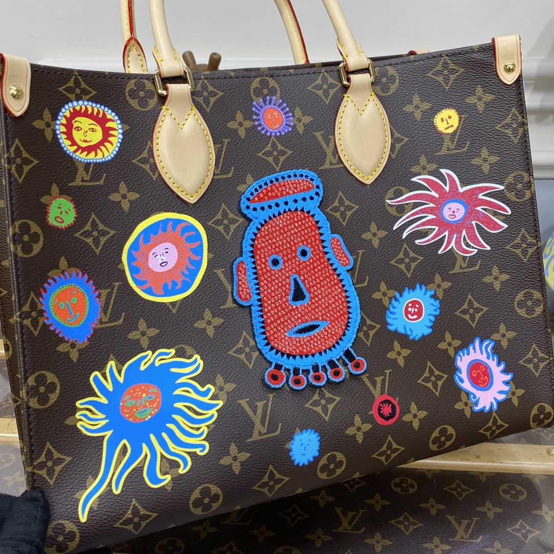 Louis Vuitton LV x YK OnTheGo MM(35 x 27 x 14cm)  M46429 - PerfectKickZ