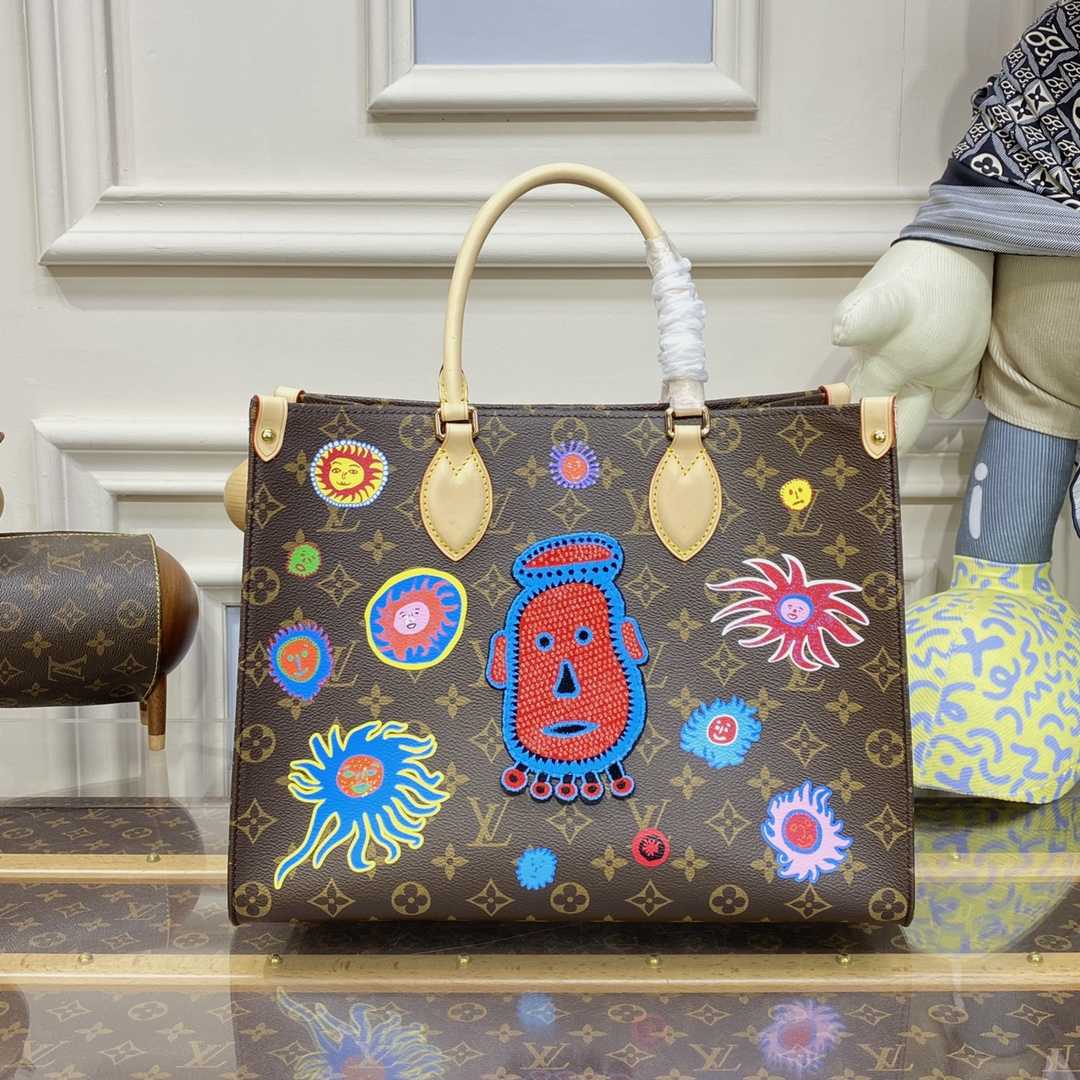 Louis Vuitton LV x YK OnTheGo MM(35 x 27 x 14cm)  M46429 - PerfectKickZ