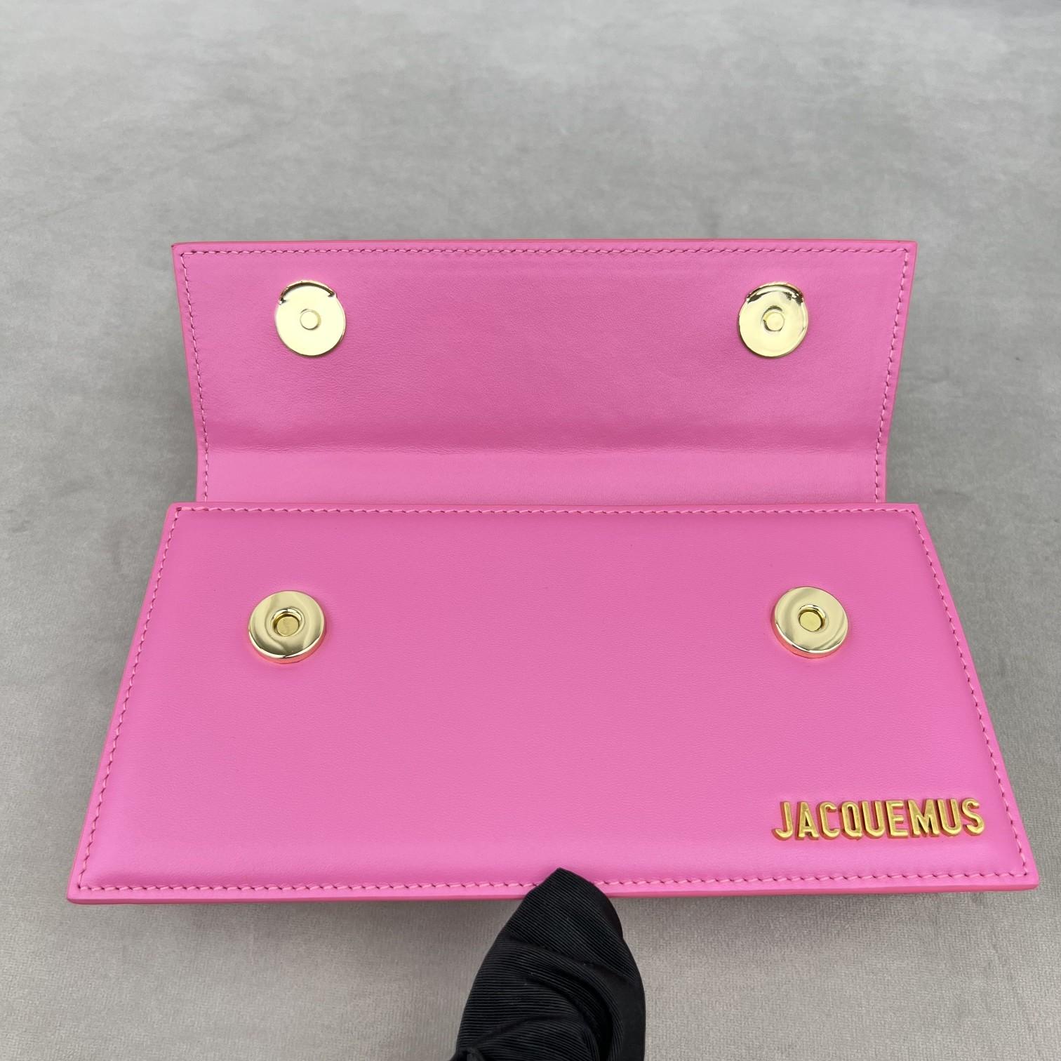 Jacquemus Le Chiquito Long Leather Handbag - PerfectKickZ