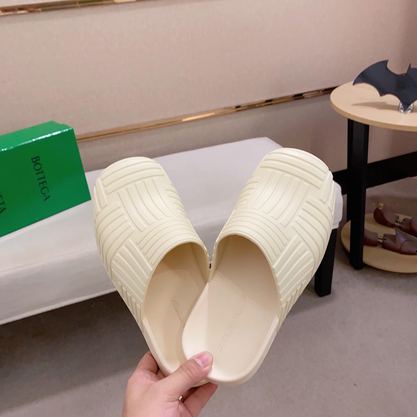 Bottega Veneta Rubber Clogs - 