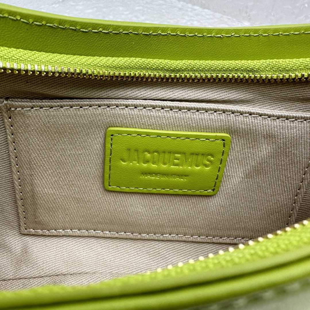 Jacquemus Le Bisou Mousqueton Carabiner Strap Shoulder Bag - PerfectKickZ