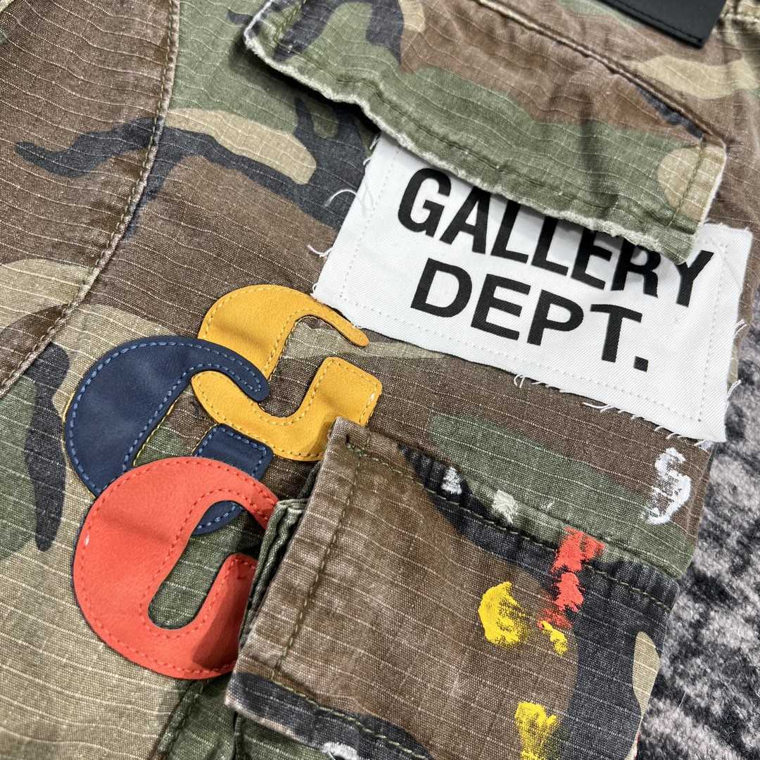 Gallery Dept G Patch Camo Cargo Shorts   629 - PerfectKickZ