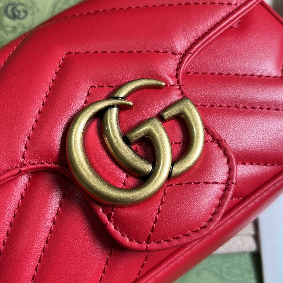 Gucci GG Marmont Matelassé Super Mini Bag (16.5-10-4.5cm) - PerfectKickZ