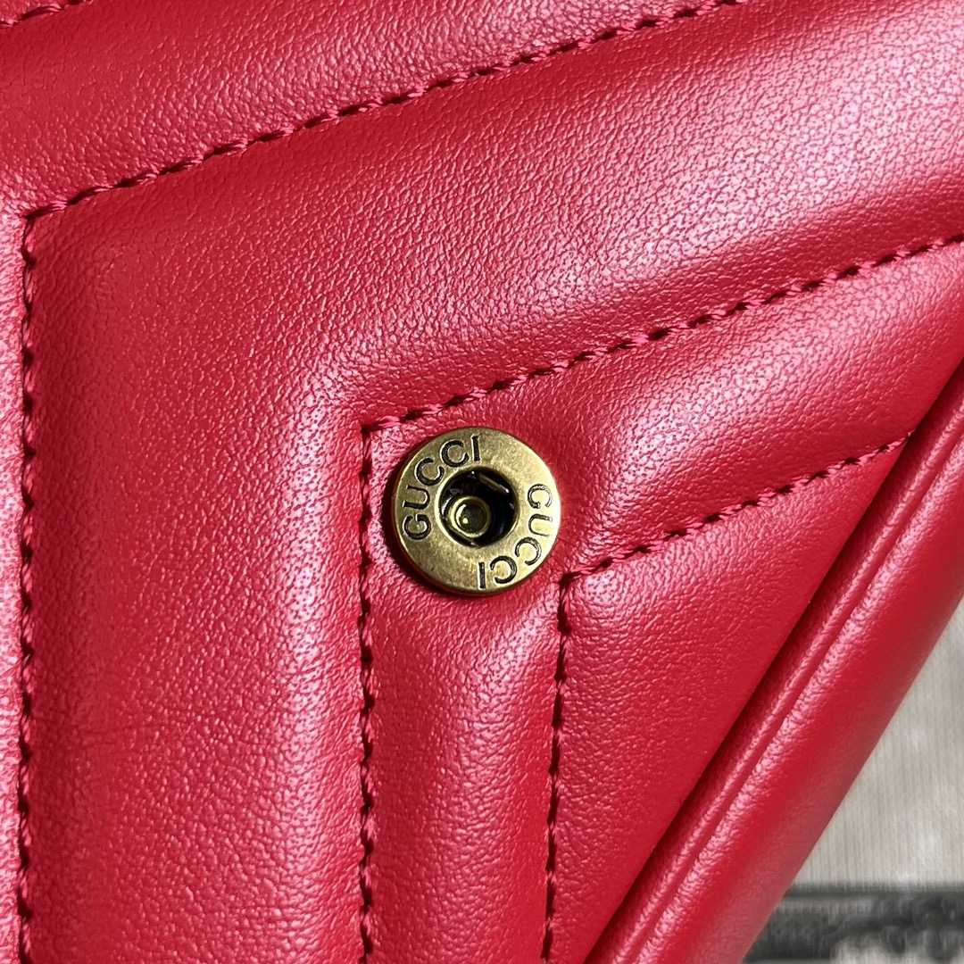 Gucci GG Marmont Matelassé Super Mini Bag (16.5-10-4.5cm) - PerfectKickZ