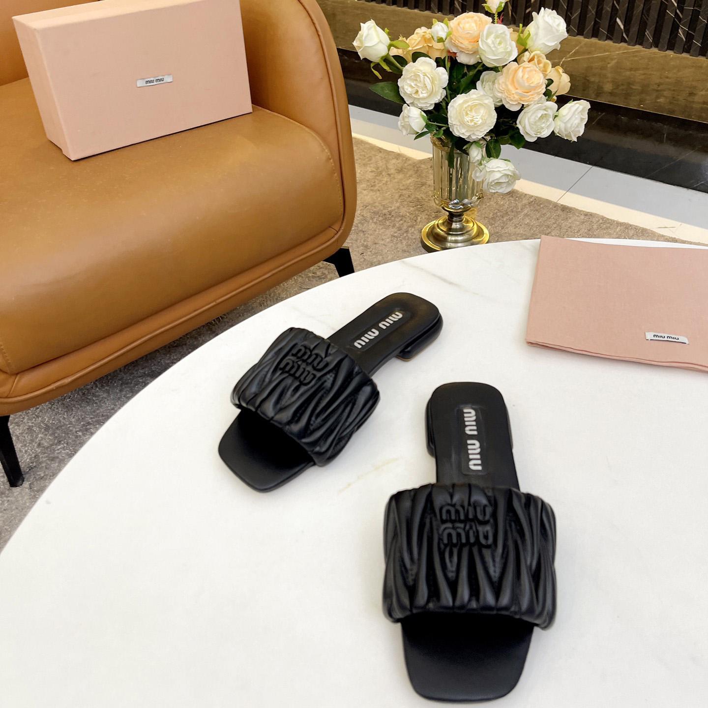 Miu Miu Matelassé Nappa Leather Slides - 