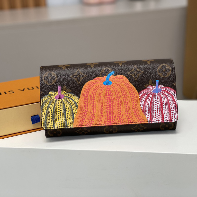 Louis Vuitton LV x YK Sarah Wallet (19 x 10.5 x 2 cm)    M82114 - PerfectKickZ