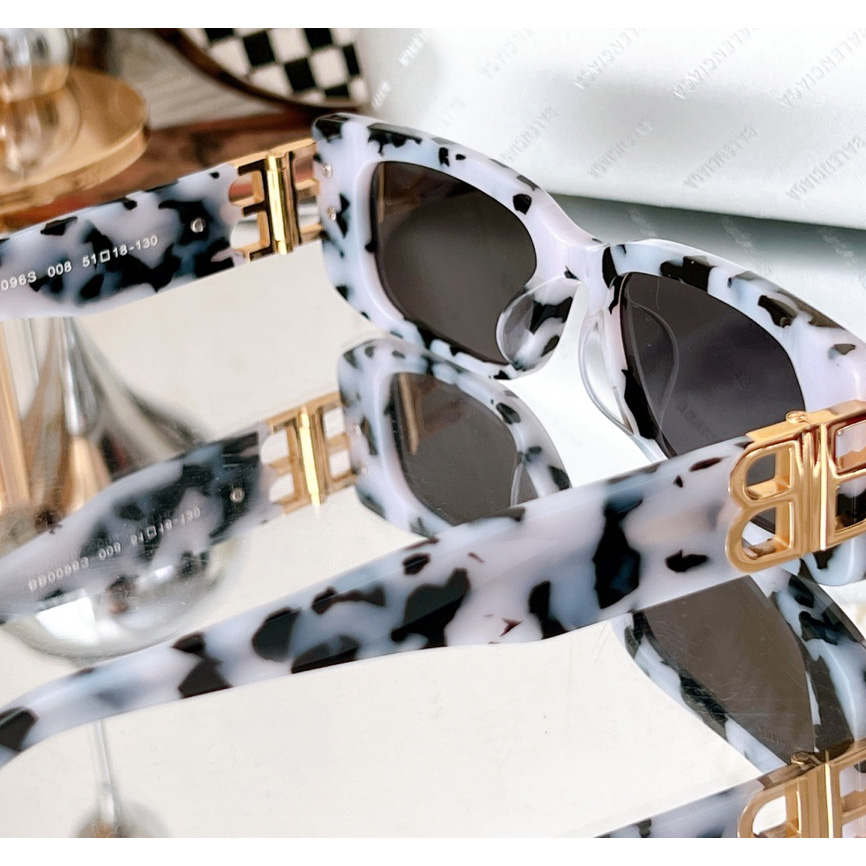 Balenciaga Dynasty Rectangle Sunglasses In White    bb0096 - PerfectKickZ