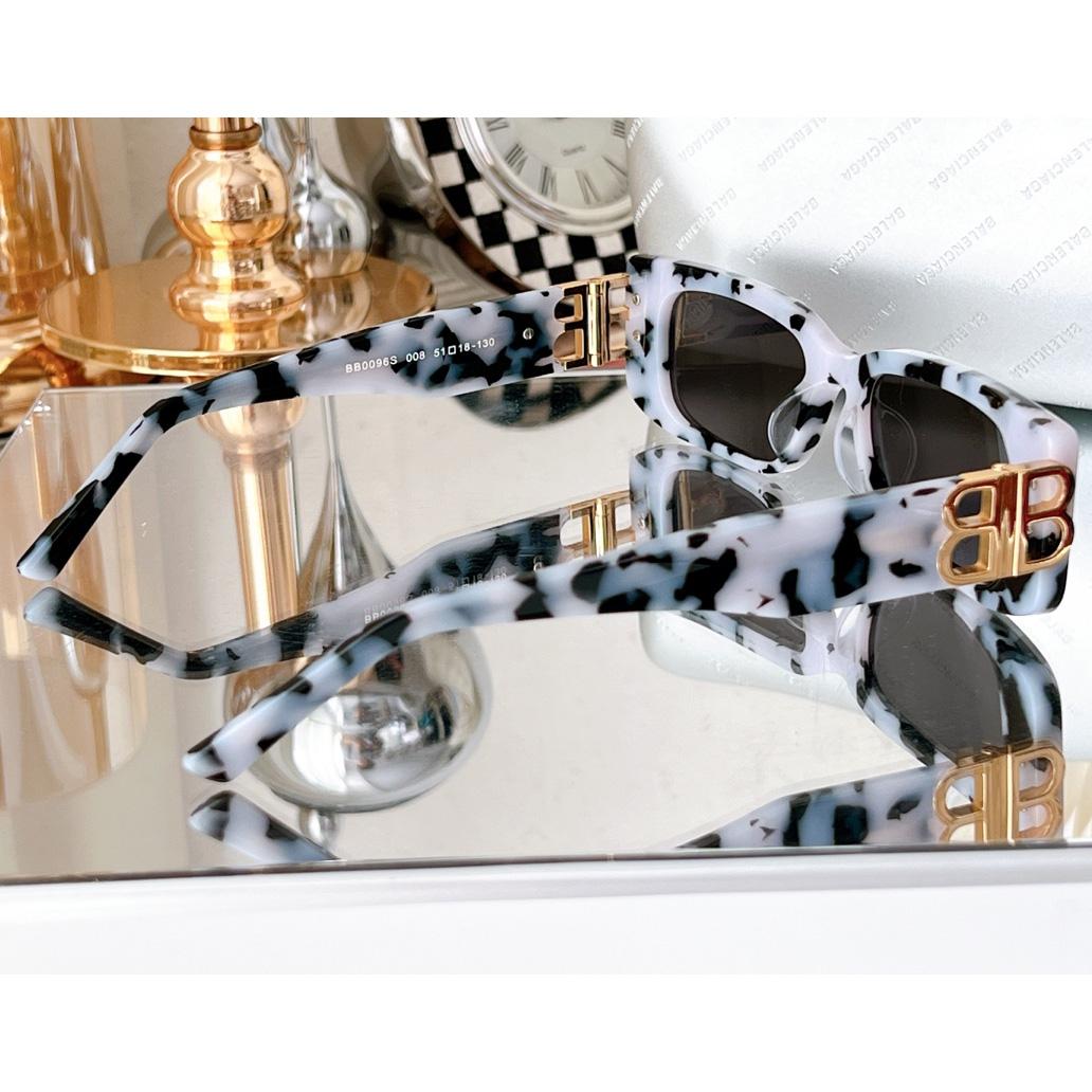 Balenciaga Dynasty Rectangle Sunglasses In White    bb0096 - PerfectKickZ