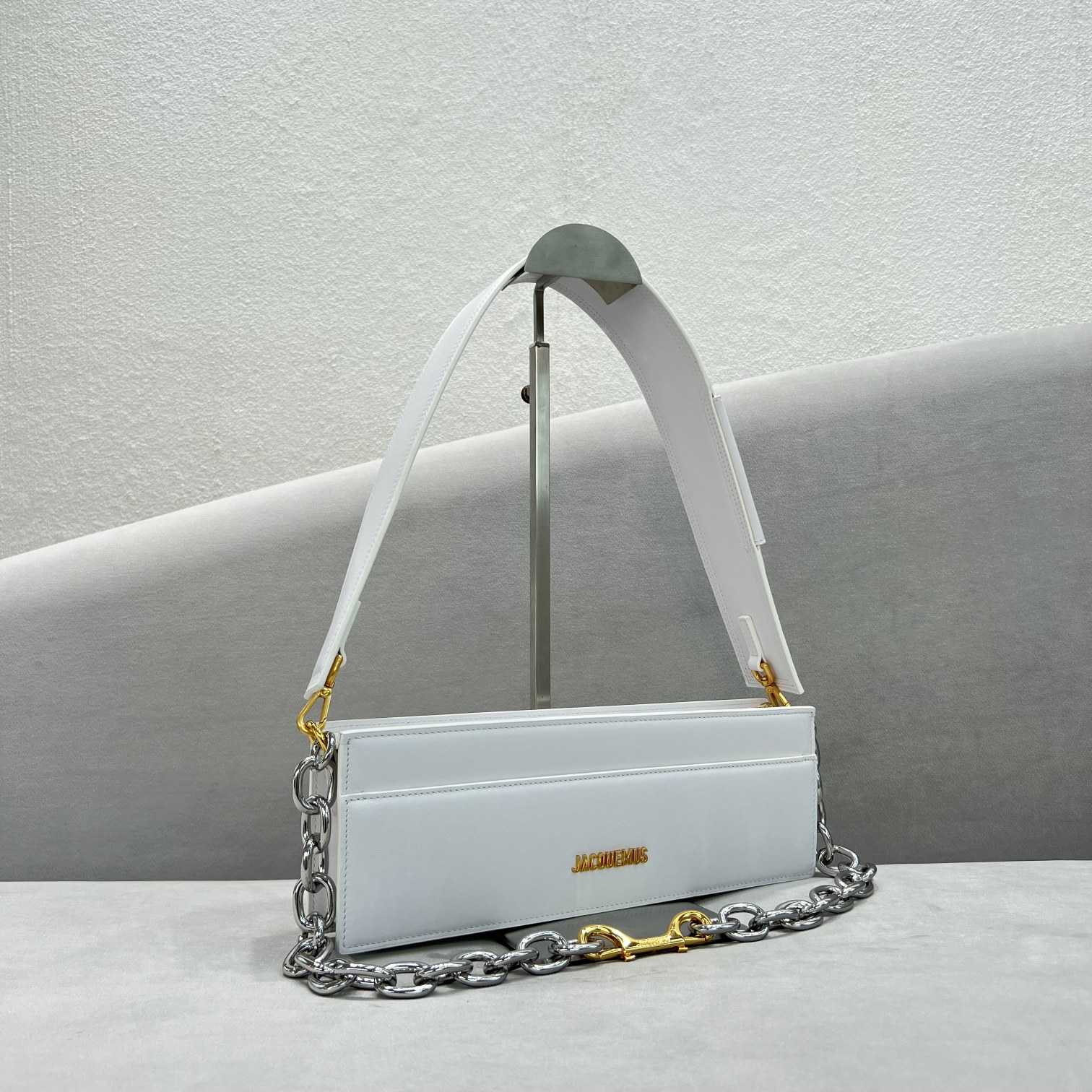 Jacquemus Le Ciuciu Leather Shoulder Bag (30x10.5x4.5cm) - PerfectKickZ