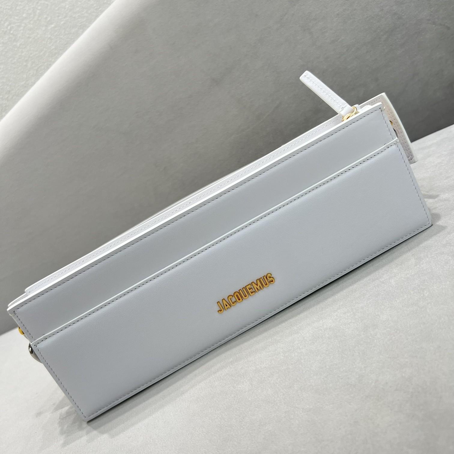 Jacquemus Le Ciuciu Leather Shoulder Bag (30x10.5x4.5cm) - PerfectKickZ