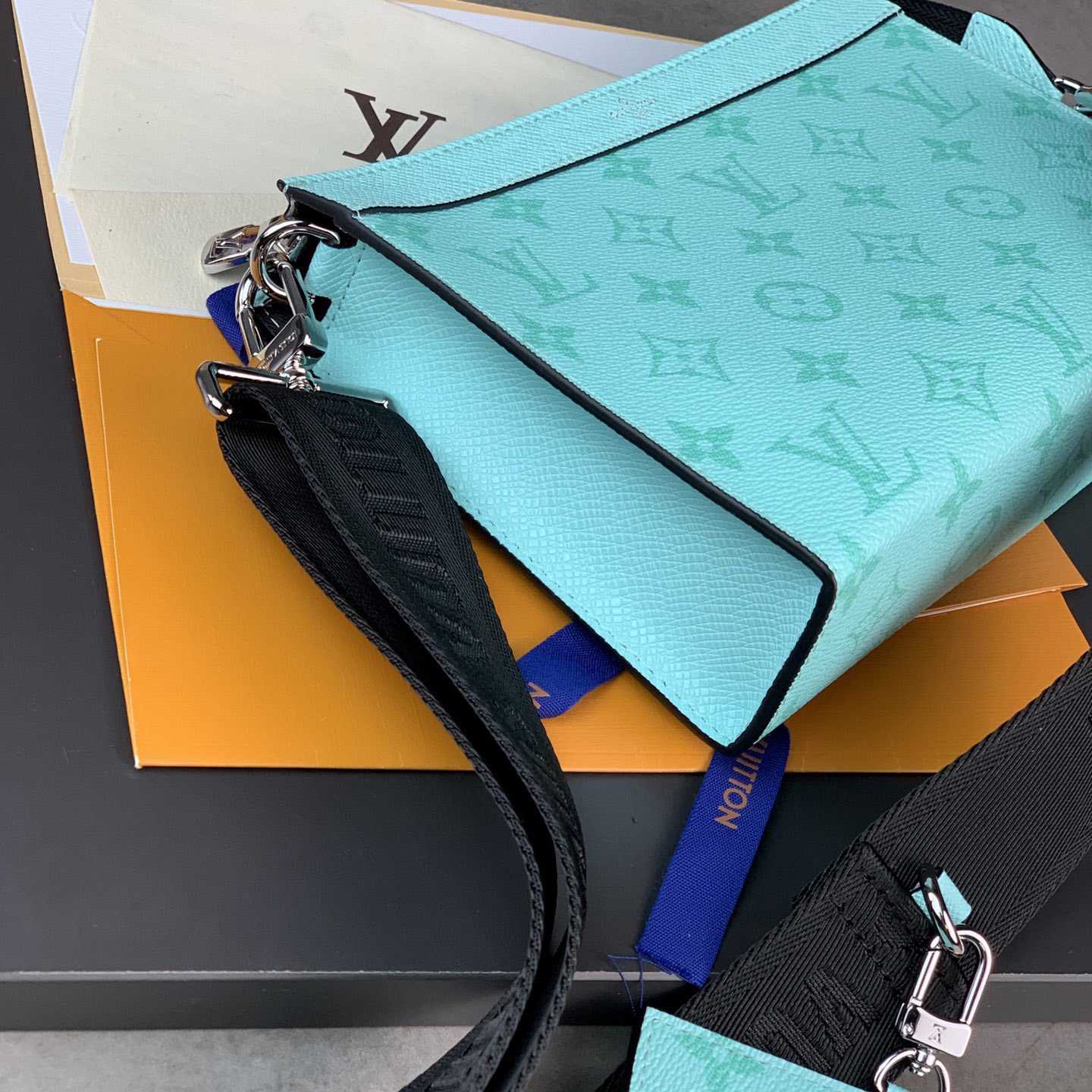 Louis Vuitton Gaston Wearable Wallet(18.5 x 11 x 6.5cm)M30934 - PerfectKickZ