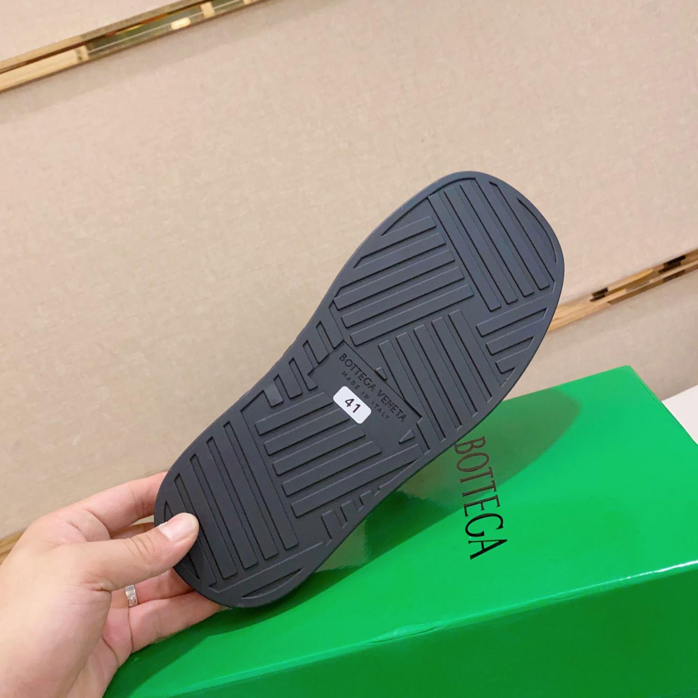 Bottega Veneta Rubber Clogs - PerfectKickZ