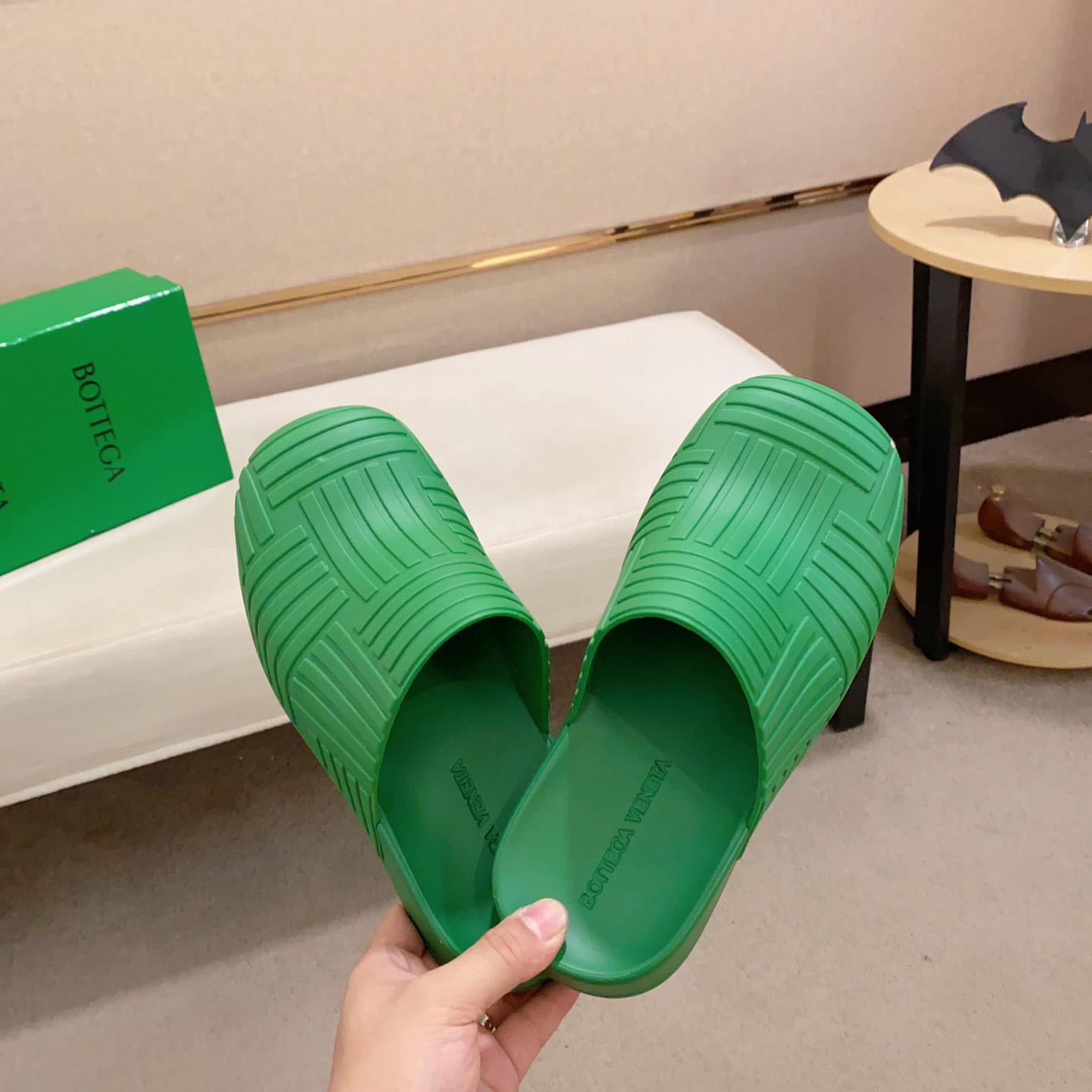 Bottega Veneta Rubber Clogs - PerfectKickZ
