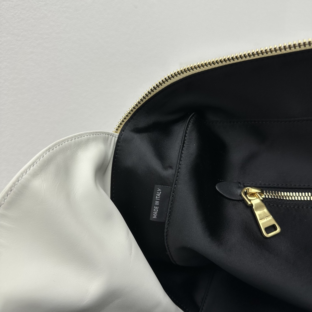 Miu Miu Leather Top-handle Bag - PerfectKickZ