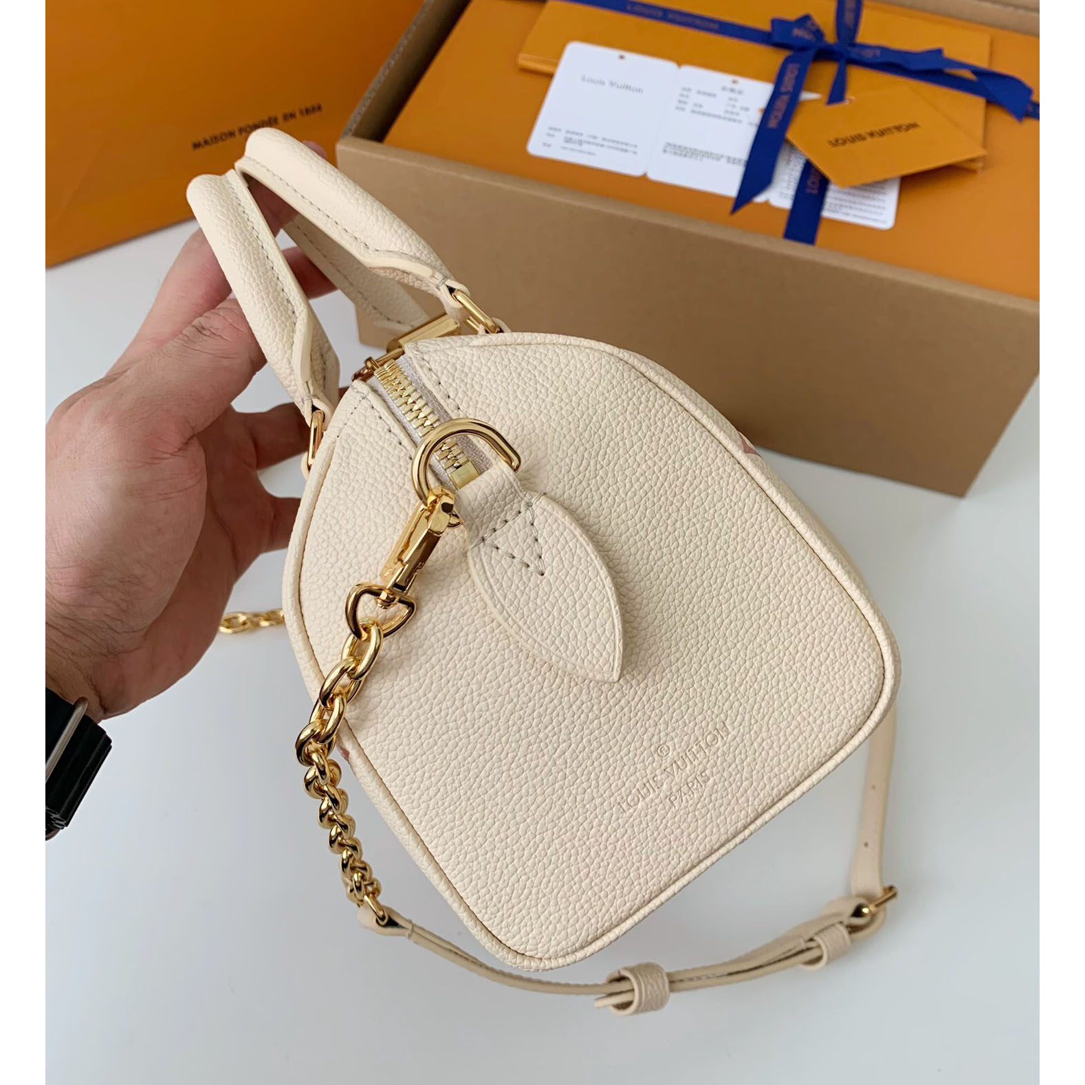 Louis Vuitton Speedy Bandouliere 20    M46397 - PerfectKickZ