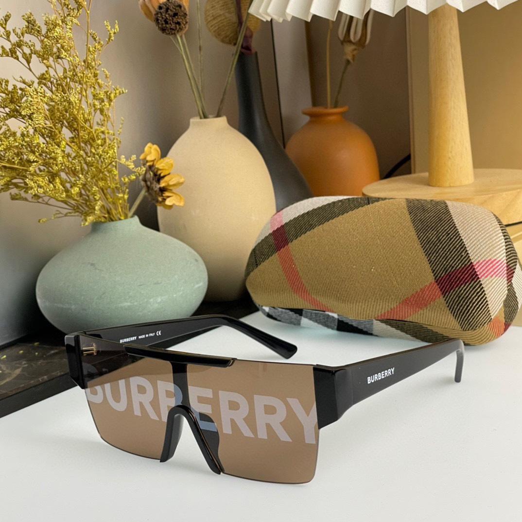 Burberry Logo Lens D-frame Sunglasses    BE4291 - PerfectKickZ