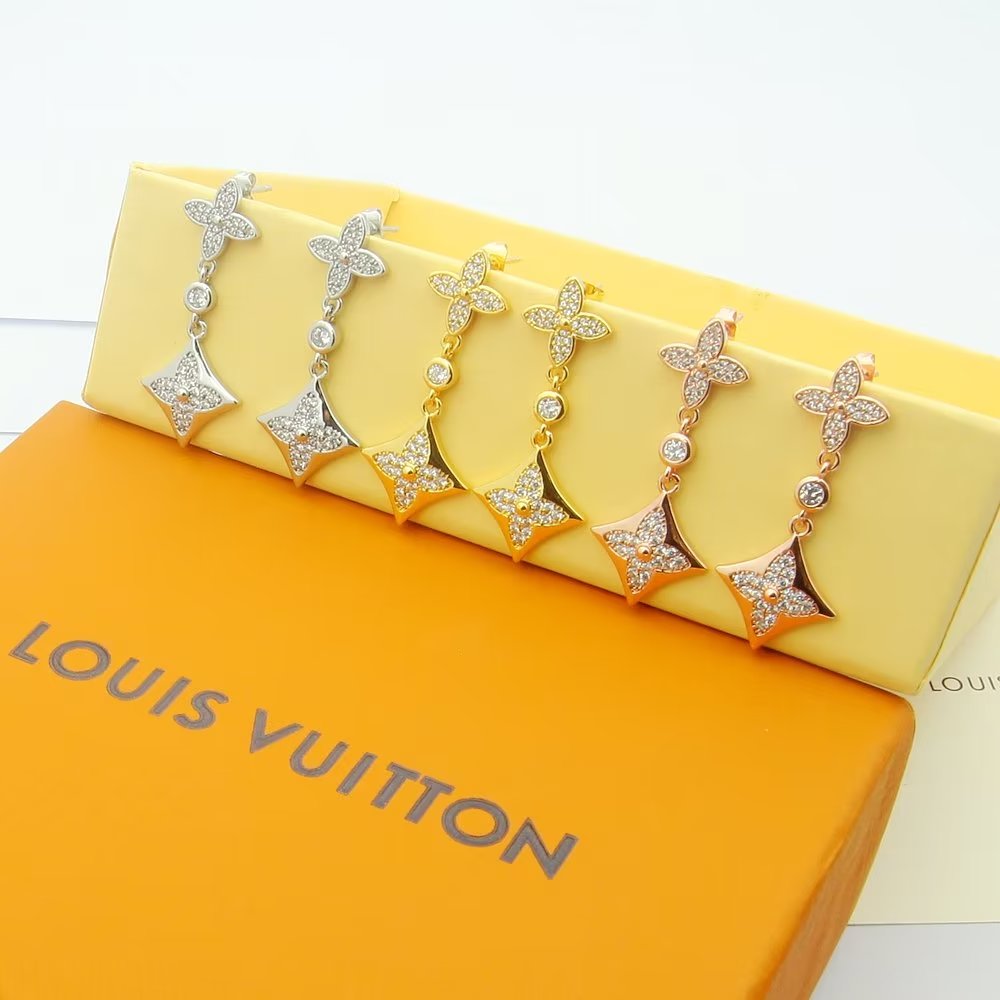 Louis Vuitton Color Blossom Long Earrings, White Gold And Diamonds   Q96501 - PerfectKickZ