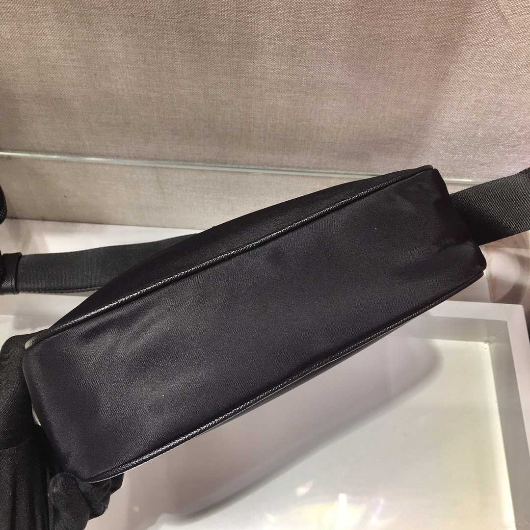 Prada Re-Nylon And Saffiano Leather Shoulder Bag(23x16x7cm) - 