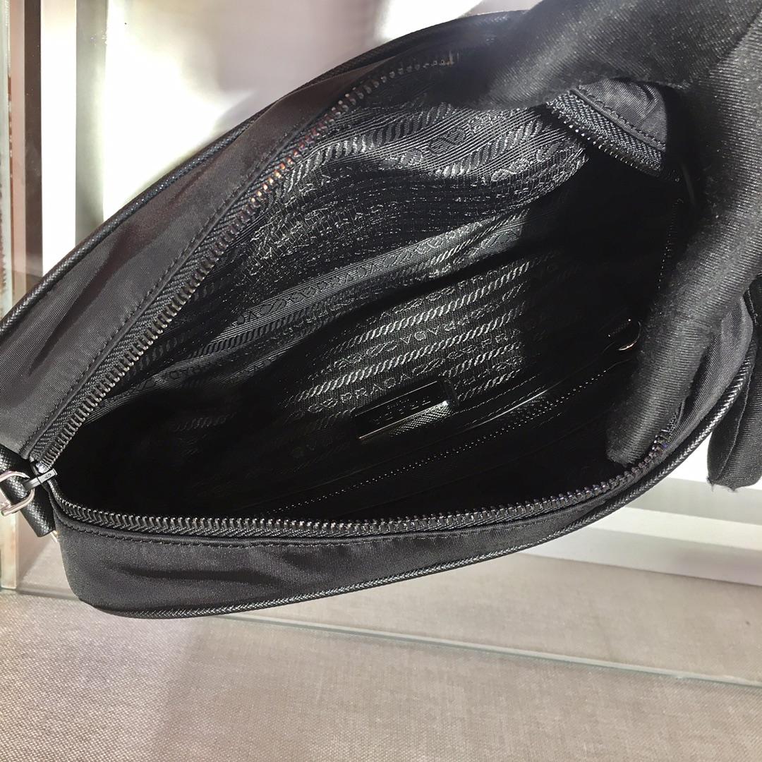 Prada Re-Nylon And Saffiano Leather Shoulder Bag(23x16x7cm) - 