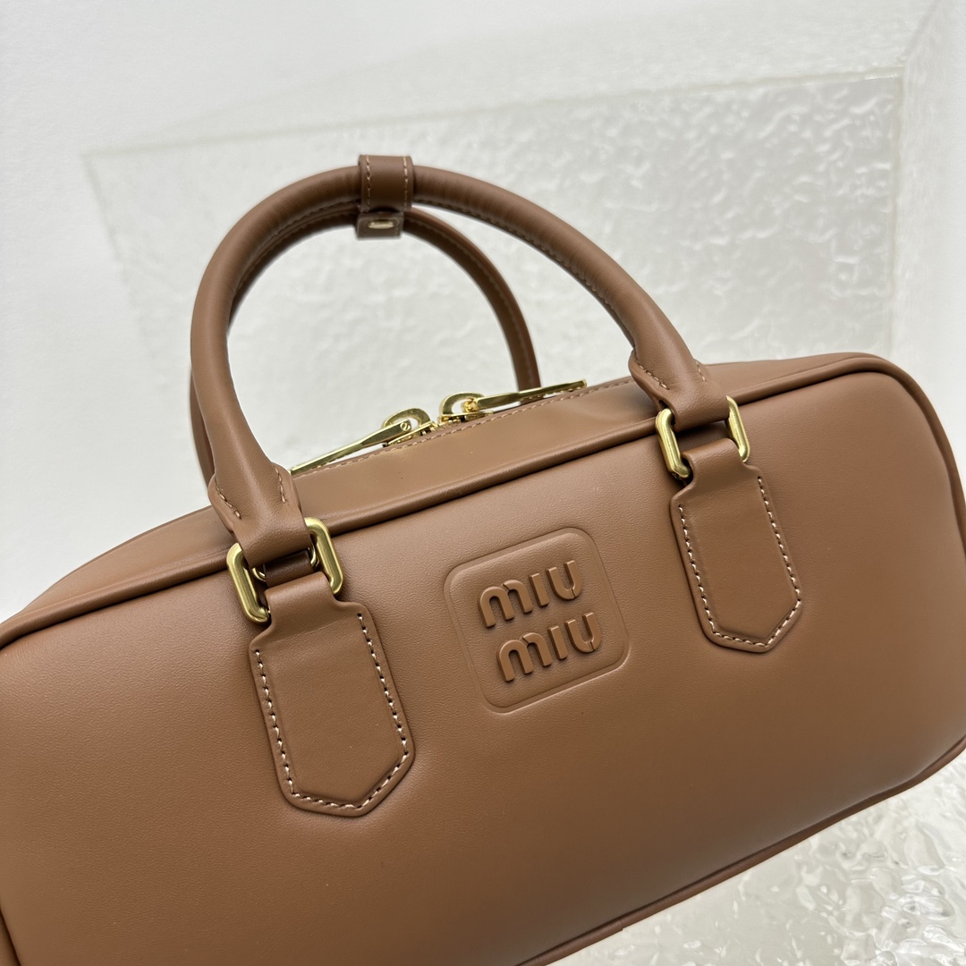 Miu Miu Arcadie leather bag - PerfectKickZ