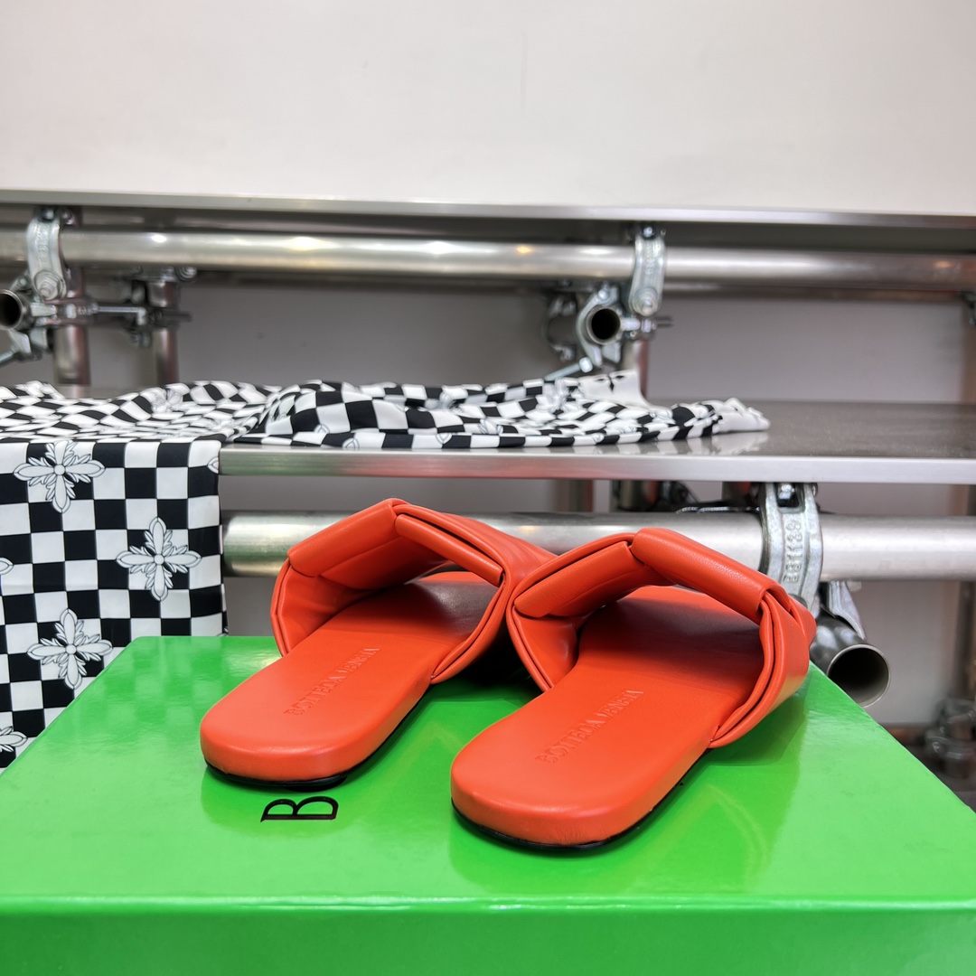 Bottega Veneta Patch Flat Mule - 