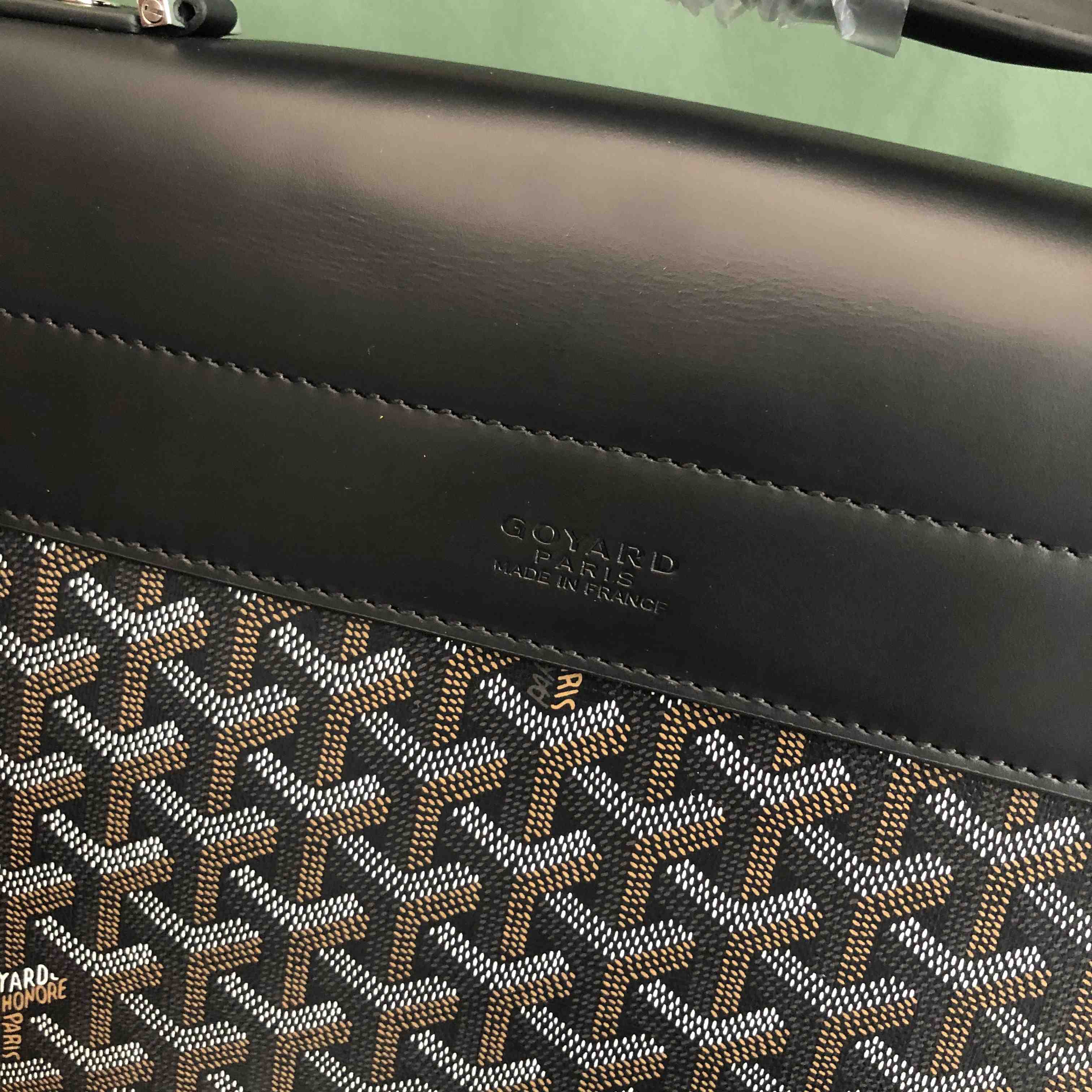 Goyard Citadin PM Messenger Bag  (38-26-8cm) - PerfectKickZ